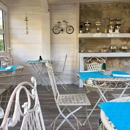 B&B Viale Dei Pini 카스텔라네타 마리나 외부 사진